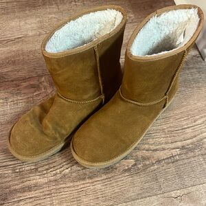 Koolaburra by Uggs